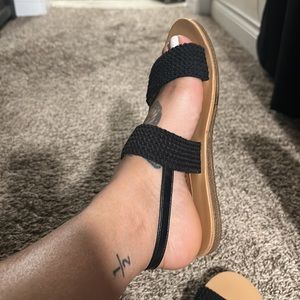 Black Sandals 8.5